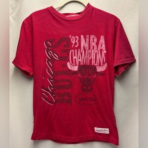 Chicago Bulls Vintage Men’s MITCHELL & NESS short Sleeve NBA Champions 93 Small